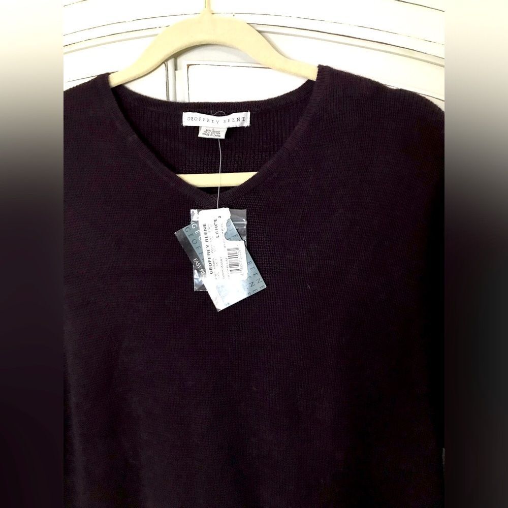 VINTAGE Geoffrey Beene Dark Purple V-Neck Cotton Tunic Sweater Size L NWT - Picture 1 of 2